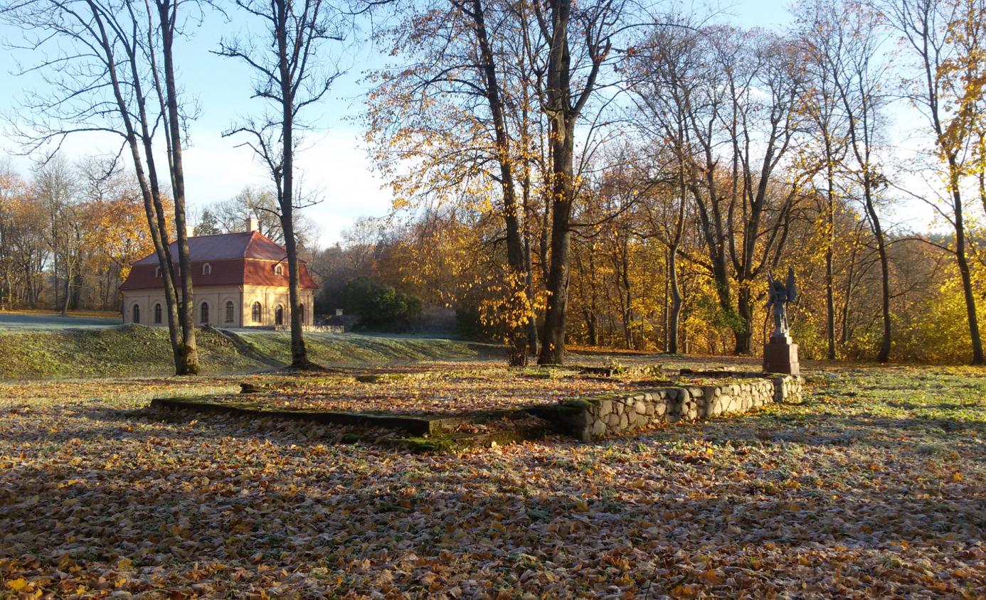 The temples of Lithuanian manors still keeping the secrets of the past 